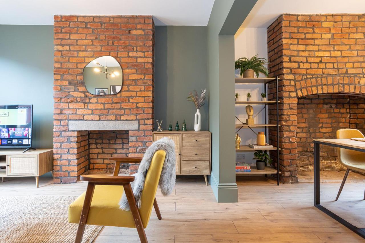 Stunning Scandi 3 Bed House In Manchester-Parking Villa ภายนอก รูปภาพ